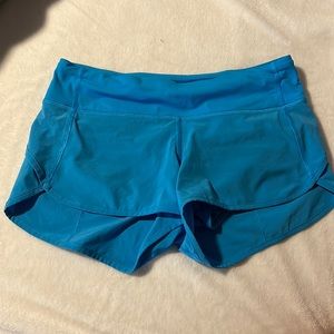 Lululemon size 4 run speed shorts